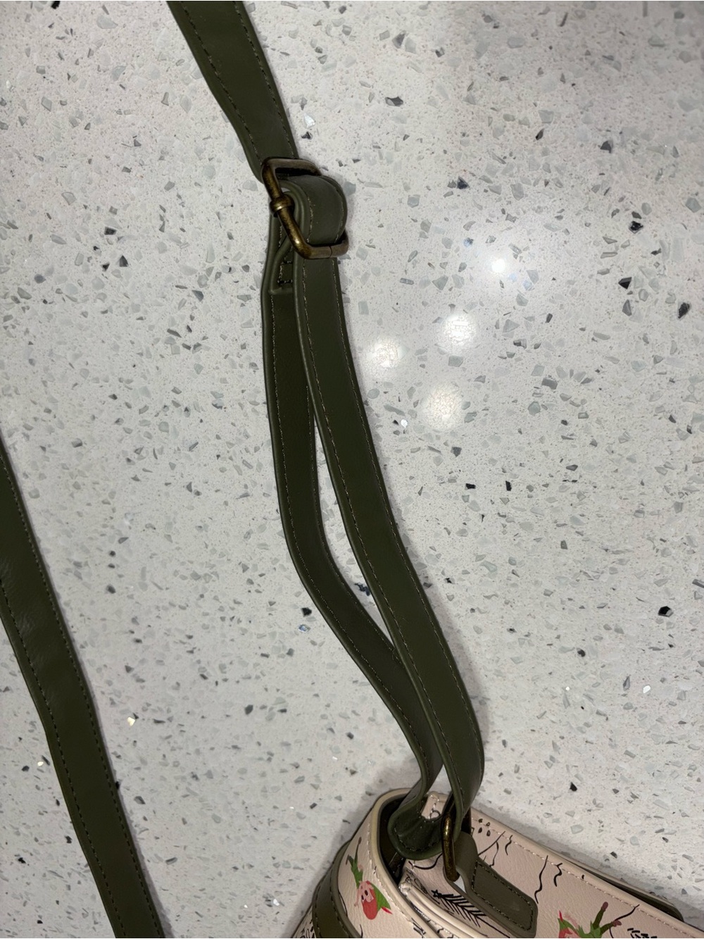 Loungefly Peter Pan Rare Green-Trim Illustrated Crossbody Bag - Picture 5 of 6